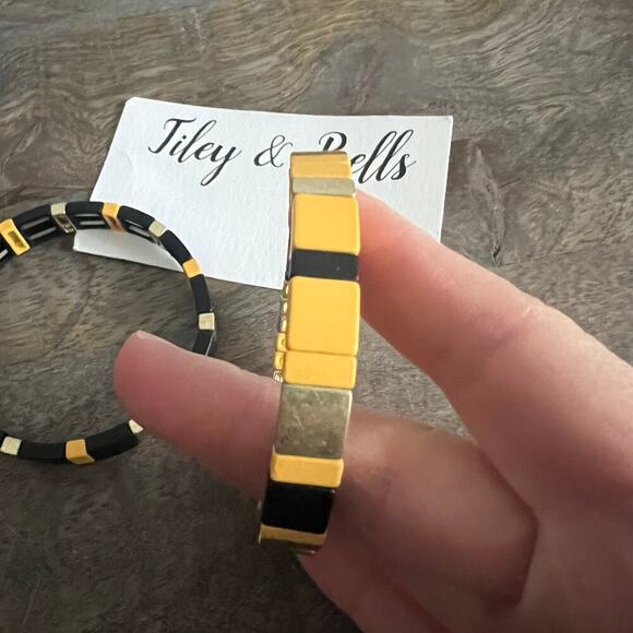 New Tiley & Bells Black Yellow and Gold Colorblock Stretch Bracelets - Picture 3 of 10